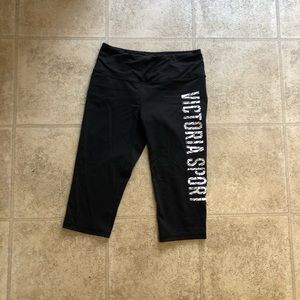 Victoria’s Secret crop legging Medium